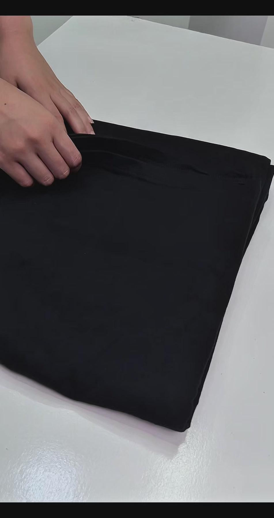 Noir Elegance Relaxed-Fit Trousers - Black for Effortless Style and Comfort EW-000390-XS